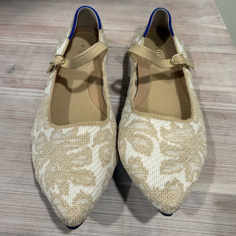 Rothys Mary Jane Flats Womens 9 Point Toe shoes